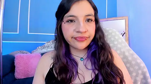 TaraTaylorr online show from April 3, 3:48 am