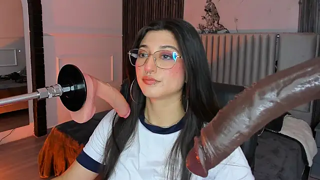 Snapshot of Gabrielakassi chatting on October 13, 11:35 am Gabrielakassi online show from October 13, 11:35 am