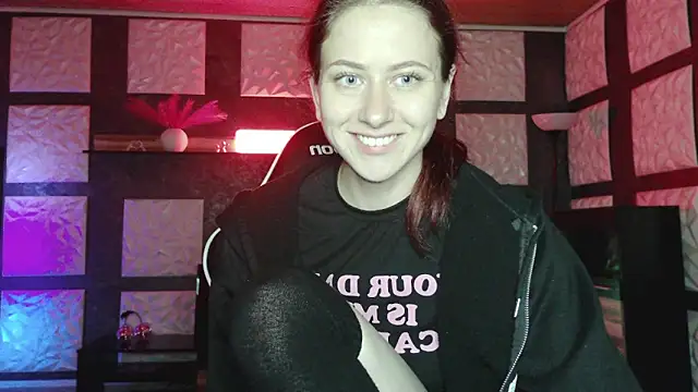 Snapshot of SweetSeraphine chatting on October 4, 4:55 pm SweetSeraphine online show from October 4, 4:55 pm
