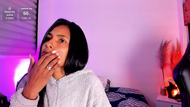 Fernanda liie  online show from March 16, 12:20 pm