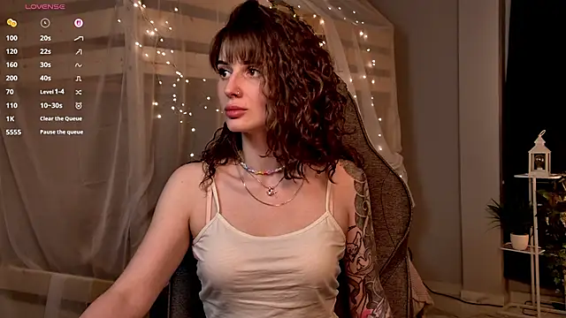 OliviaMcClean online show from May 22, 11:36 pm