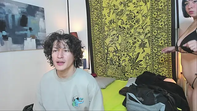 Aria and orien online show from September 24, 11:20 am