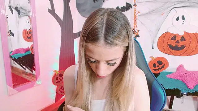 hannah 026 online show from October 23, 10:54 am