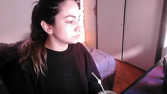 Snapshot of valenseleni chatting on September 9, 6:19 pm valenseleni online show from September 9, 6:19 pm
