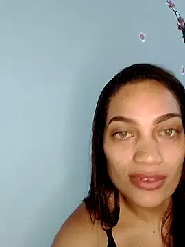 Snapshot of Ehilyn chatting on September 13, 11:46 pm Ehilyn online show from September 13, 11:46 pm