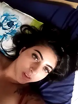 mayteziinhaa online show from February 11, 2:18 pm