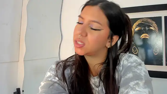 emilyy cooperr online show from November 11, 12:24 pm