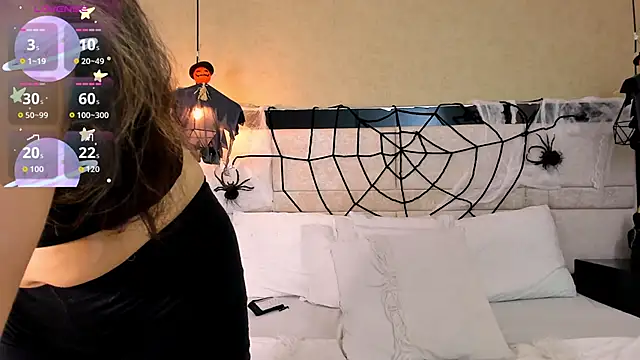 Snapshot of LiliJensen chatting on October 21, 6:23 pm LiliJensen online show from October 21, 6:23 pm