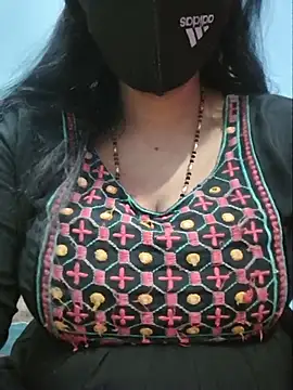 Sexyradha  online show from June 23, 4:49 pm