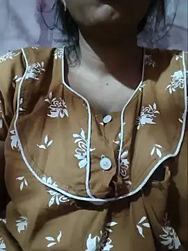 Sexyradha  online show from June 4, 5:17 pm