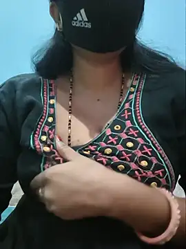 Sexyradha  online show from June 28, 4:02 pm