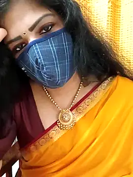 Snapshot of Aadhini99 chatting on September 30, 6:35 pm Aadhini99 online show from September 30, 6:35 pm