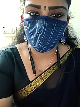 Snapshot of Aadhini99 chatting on September 21, 5:33 pm Aadhini99 online show from September 21, 5:33 pm