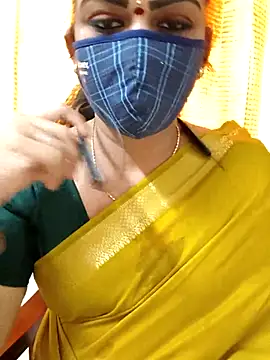 Snapshot of Aadhini99 chatting on September 10, 5:07 am Aadhini99 online show from September 10, 5:07 am