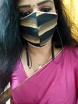 Snapshot of Aadhini99 chatting on October 6, 1:28 pm Aadhini99 online show from October 6, 1:28 pm