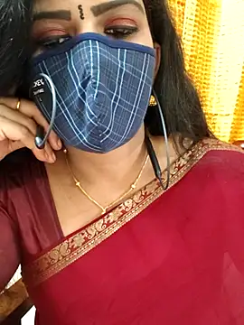 Snapshot of Aadhini99 chatting on October 17, 6:33 pm Aadhini99 online show from October 17, 6:33 pm