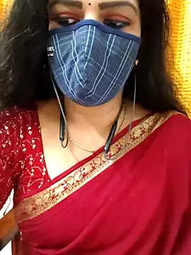 Snapshot of Aadhini99 chatting on October 12, 4:42 pm Aadhini99 online show from October 12, 4:42 pm
