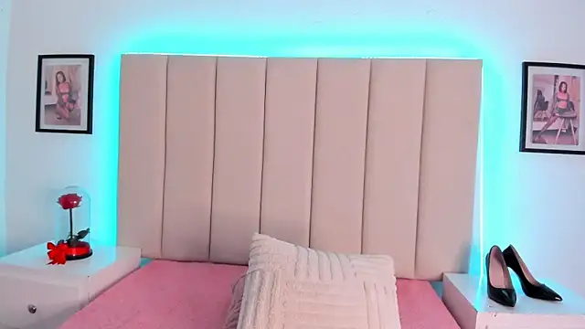 aurora collinss  online show from March 26, 2:30 pm