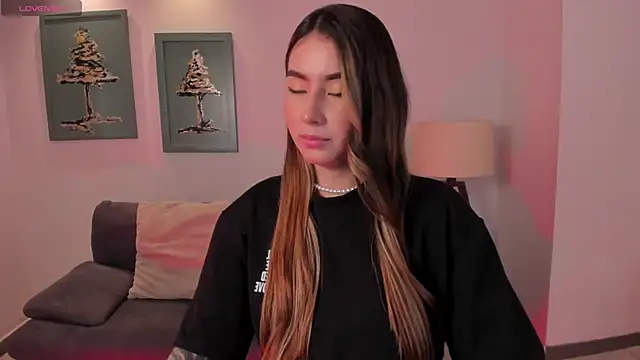 MaddisonCollins online show from November 12, 8:40 pm