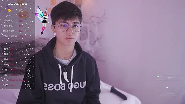 tommy blue online show from October 30, 7:59 pm