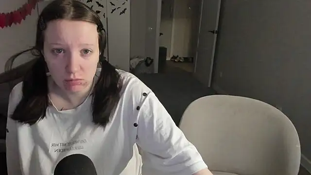 JayMollyy online show from July 29, 5:35 pm