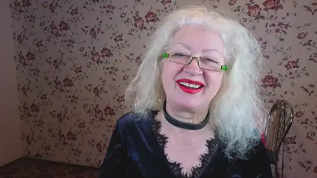 Maya Mayflower online show from November 20, 4:02 am