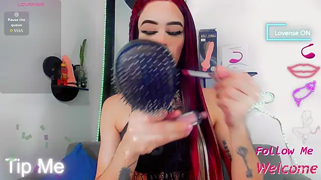 Snapshot of IvanaColizon_BigCock chatting on October 18, 3:15 pm IvanaColizon BigCock online show from October 18, 3:15 pm