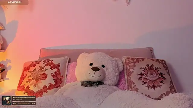 julieta cooper20 online show from October 4, 5:57 am