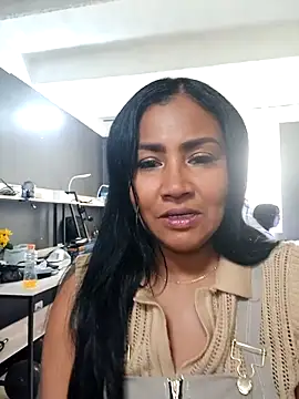 Snapshot of Ariana_Rodriguez chatting on October 15, 2:41 pm Ariana Rodriguez online show from October 15, 2:41 pm