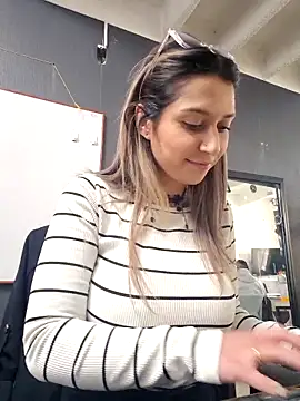 Snapshot of Isabella_Varella chatting on October 15, 2:41 pm Isabella Varella online show from October 15, 2:41 pm