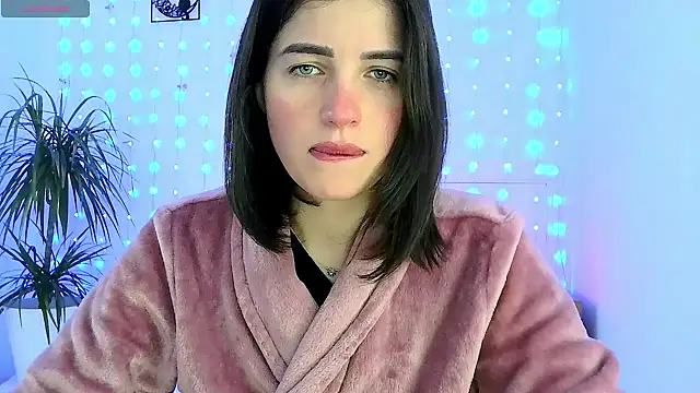 neferutt online show from November 21, 1:13 pm