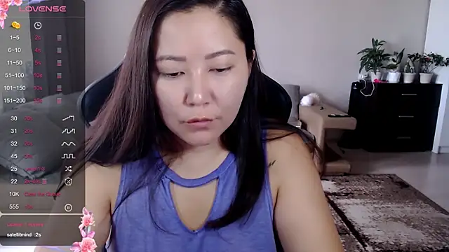Snapshot of LisaAsianFlower chatting on September 16, 6:21 am LisaAsianFlower online show from September 16, 6:21 am