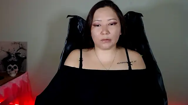 LisaAsianFlower online show from July 8, 11:12 am