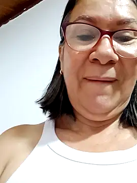 victoria wayne online show from October 16, 10:40 am