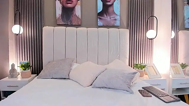 GiannaColling1 online show from January 8, 8:24 pm