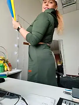 Juicy PeachLux online show from October 2, 7:46 am