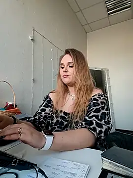 Juicy PeachLux online show from October 8, 10:19 am