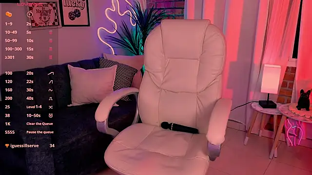 beautifulchleo online show from October 17, 2:15 am