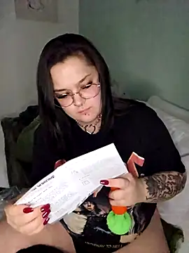 Saucy-Serenity online show from December 20, 9:52 pm