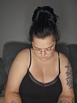 Saucy-Serenity online show from July 12, 11:05 pm