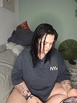 Saucy-Serenity online show from February 9, 8:55 pm