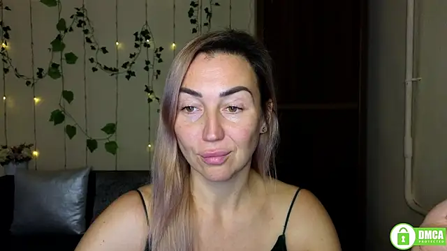 Kiss julli88I online show from November 21, 6:32 pm