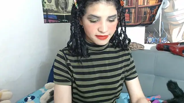 Amala Hott online show from December 5, 4:34 am