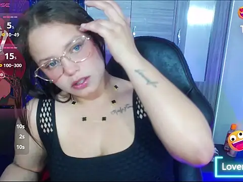 Snapshot of vella_sex chatting on October 4, 8:02 pm vella sex online show from October 4, 8:02 pm