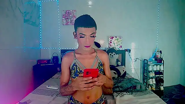 KimberlyXtreme online show from October 23, 7:09 pm