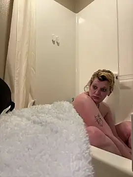 KITTYBOOBOOFUXX online show from March 13, 2:24 am