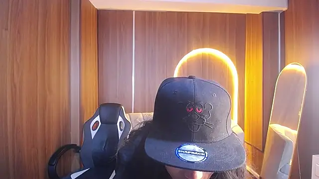 Snapshot of _wendy_b chatting on October 26, 8:26 pm  wendy b online show from October 26, 8:26 pm