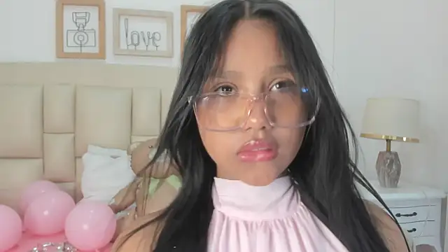 MadisonGomez16 online show from July 23, 10:56 am