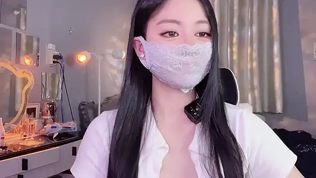 Snapshot of MI_KA22 chatting on September 16, 3:53 pm MI KA22 online show from September 16, 3:53 pm