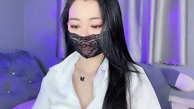 Snapshot of MI_KA22 chatting on October 18, 4:32 pm MI KA22 online show from October 18, 4:32 pm